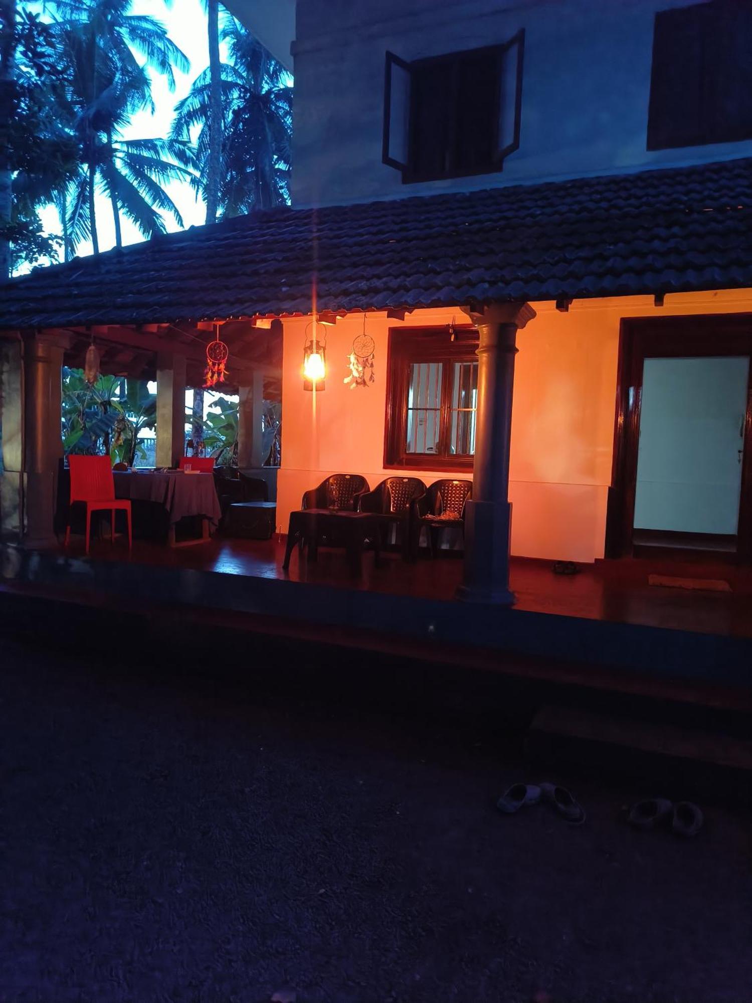 Perch Next Door Bed and Breakfast Kannur Buitenkant foto