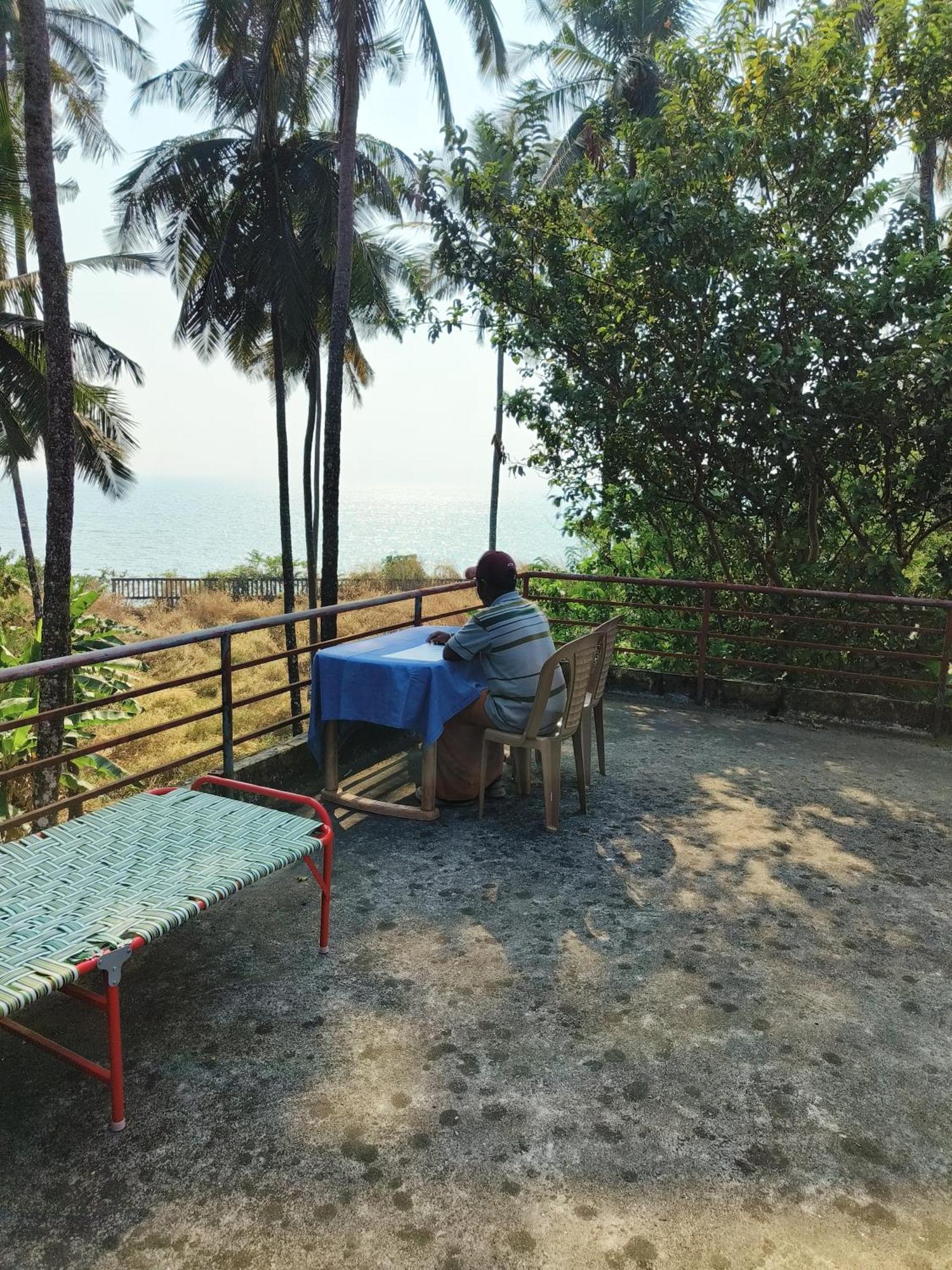 Perch Next Door Bed and Breakfast Kannur Buitenkant foto